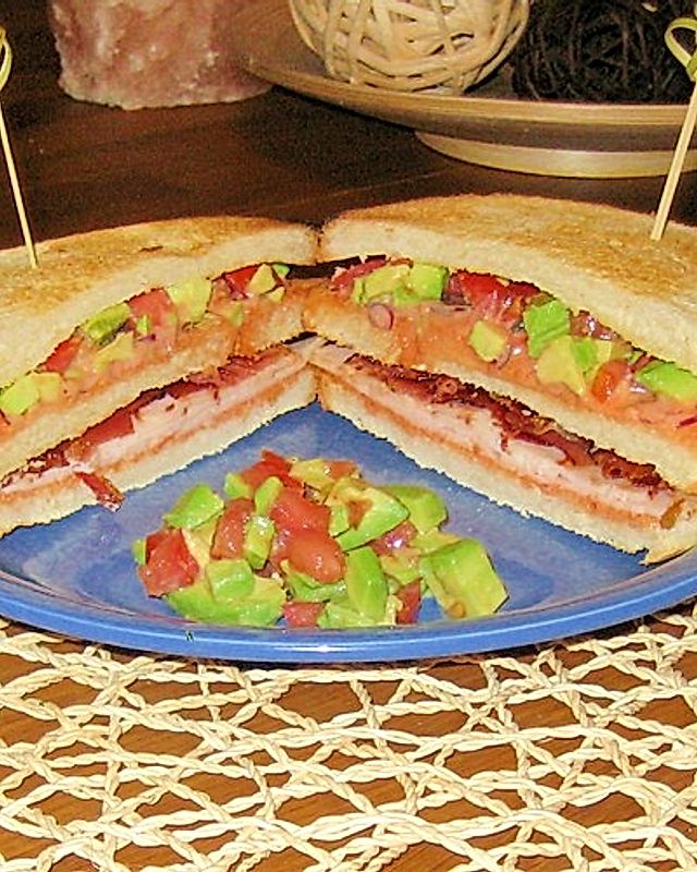 Hühnchen - Avocado - Sandwich