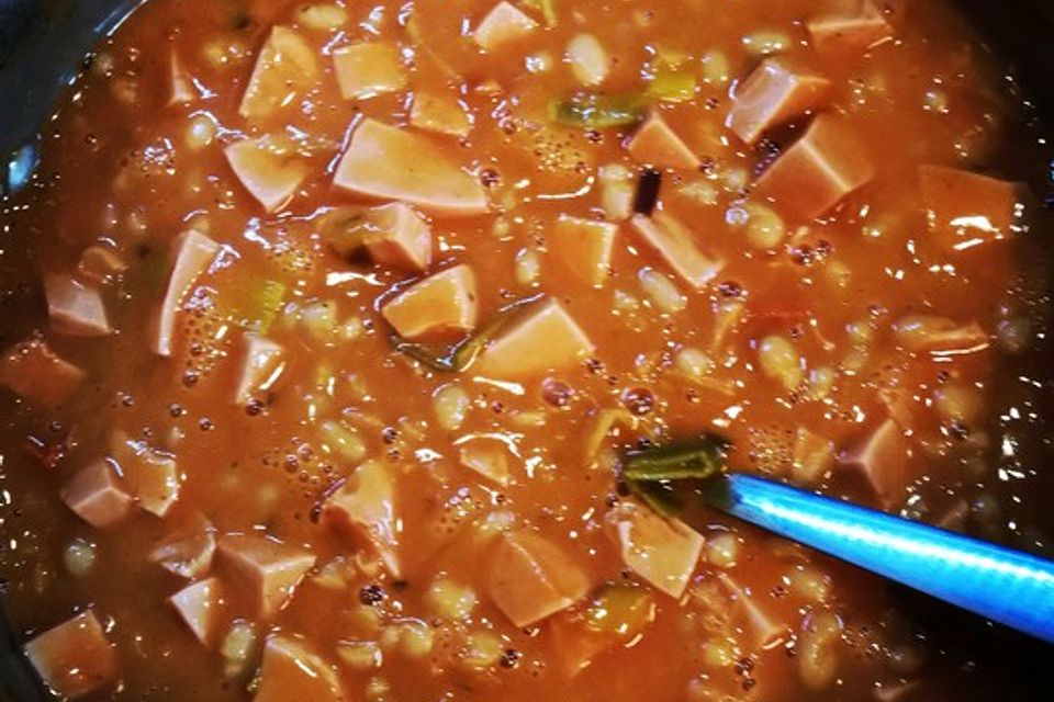 Bohnensuppe mit dicken weißen Bohnen