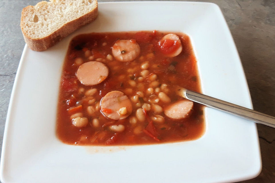 Bohnensuppe mit dicken weißen Bohnen