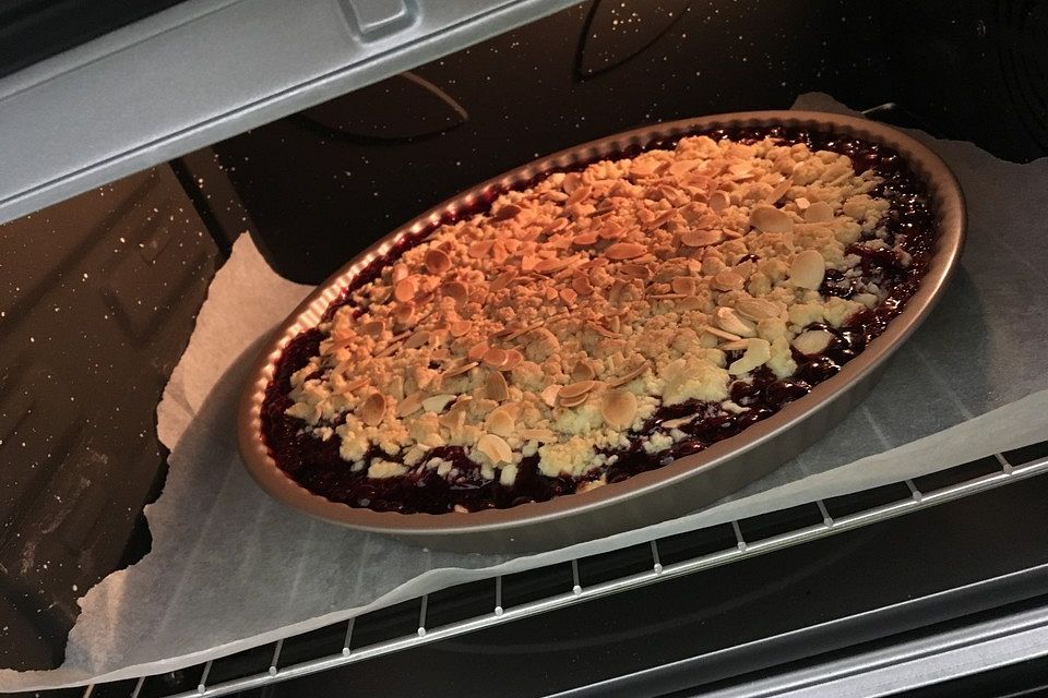 Streusel-Kirsch-Kuchen