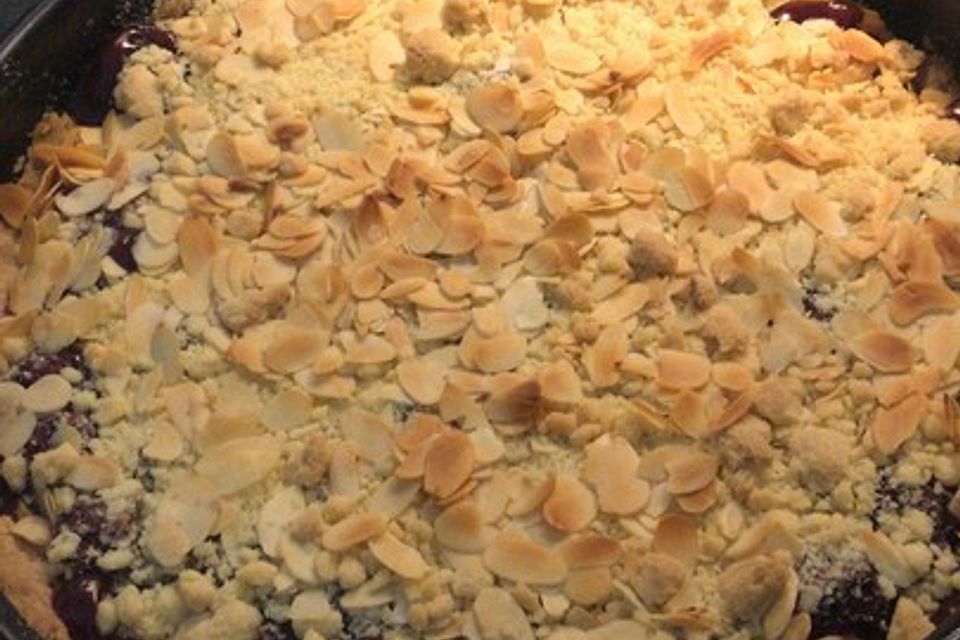 Streusel-Kirsch-Kuchen