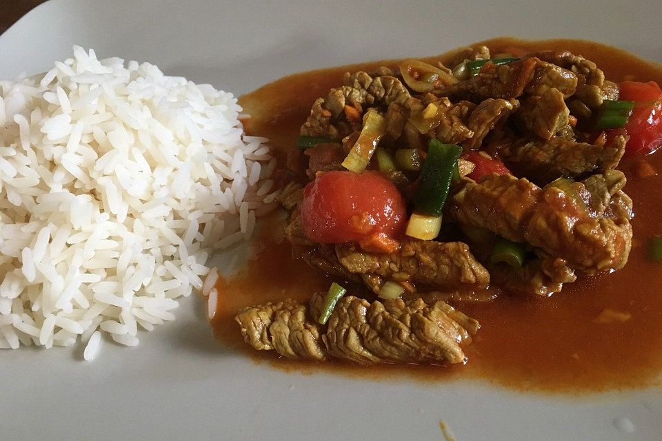 Nüa Pad Kamin - Rindfleisch mit frischer Kurkuma