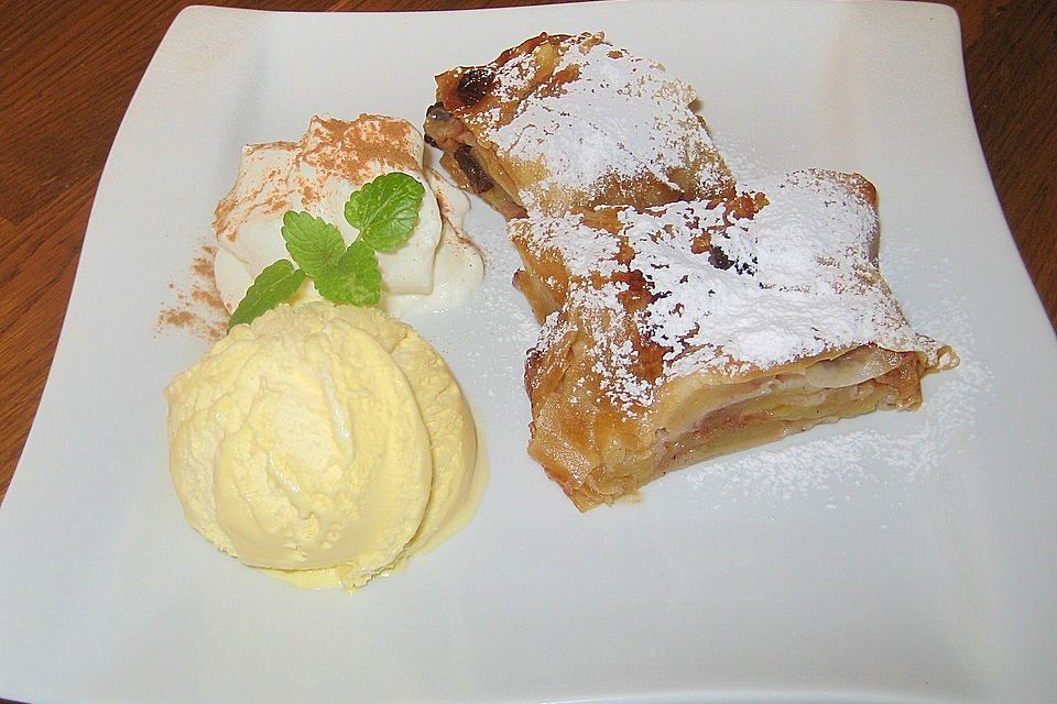 Apfelstrudel