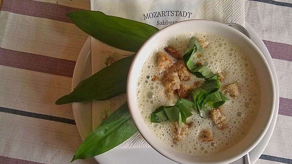 Bärlauch-Sahnesuppe mit Croutons von ManuGro