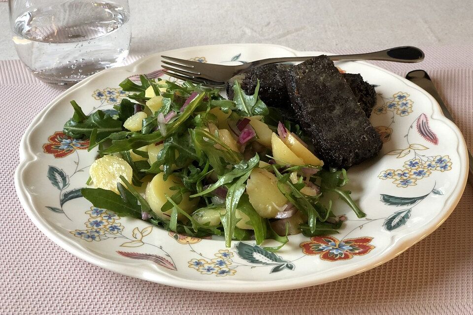Kartoffelsalat mit Rucola und Schafskäse Kartoffelsalat mit Rucola und Schafskäse