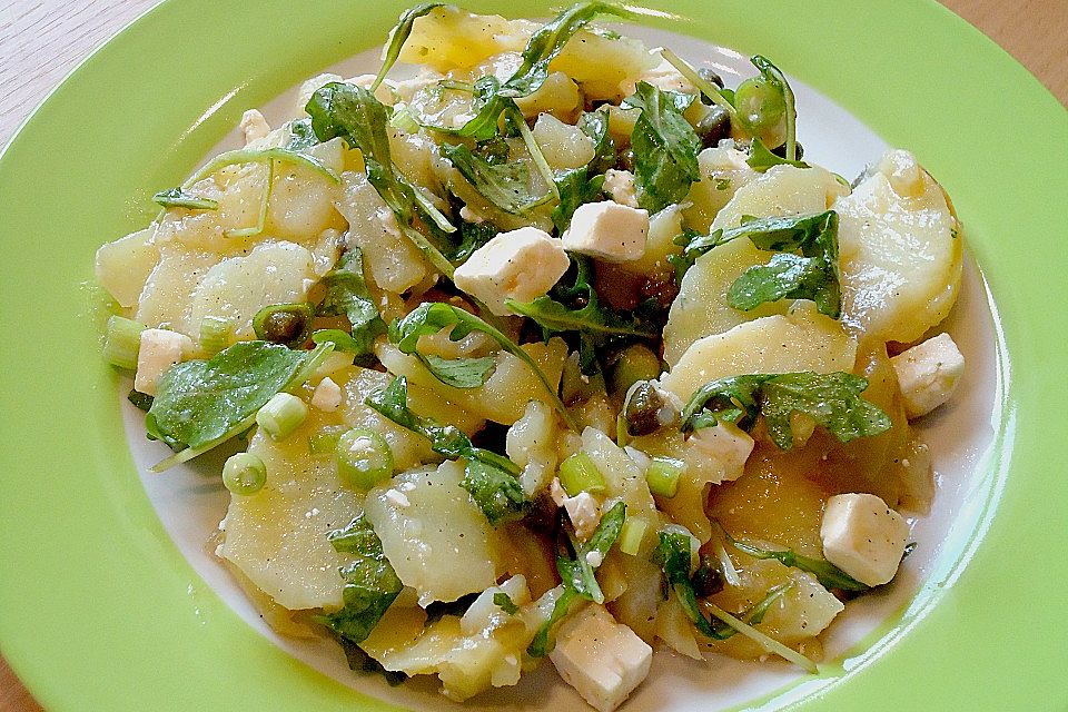 Kartoffelsalat mit Rucola und Schafskäse Kartoffelsalat mit Rucola und Schafskäse
