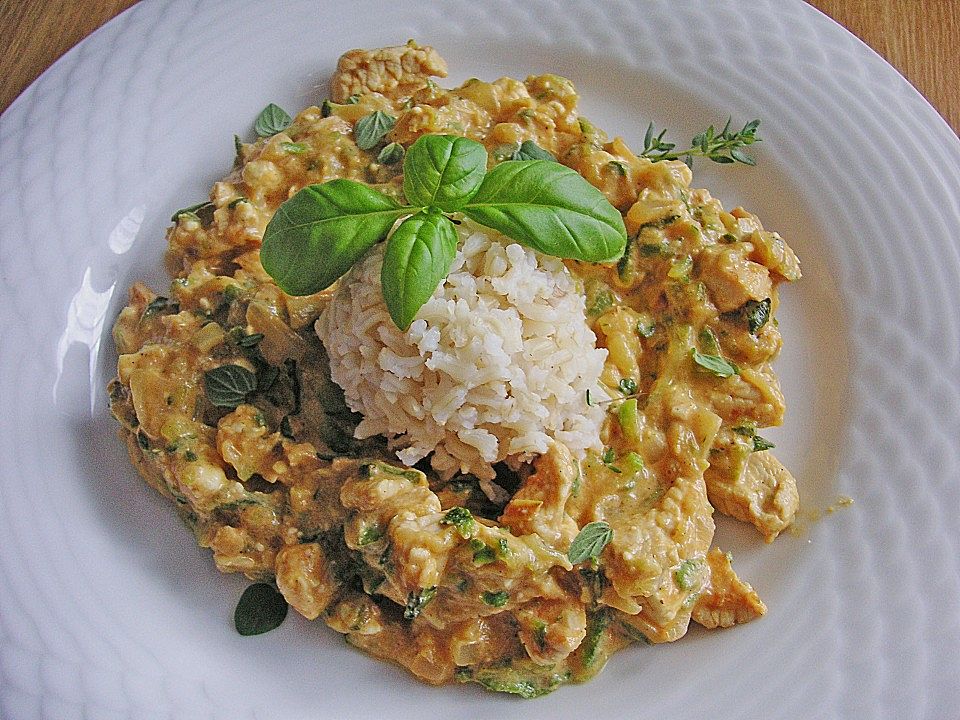 Schnelle Putenpfanne mit Zucchini in Currysauce von gabipan| Chefkoch