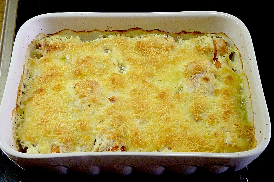 Gebackene Speckmöhrchen mit Zwiebelbaguette