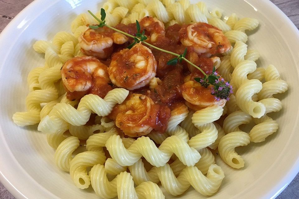 Garnelen in Tomaten - Knoblauch - Sauce mit Dip