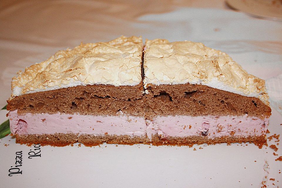 Rote Grütze - Torte mit Baiser