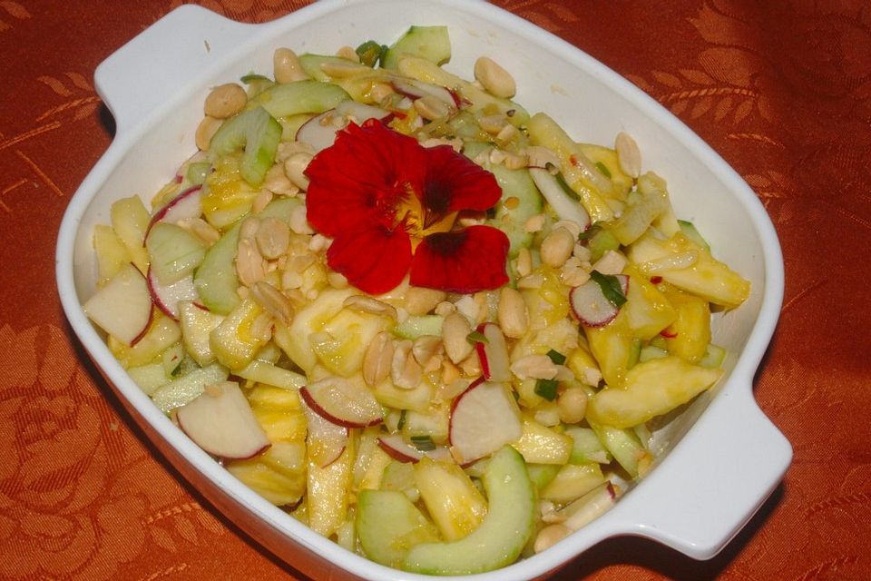 Ananas - Gurkensalat