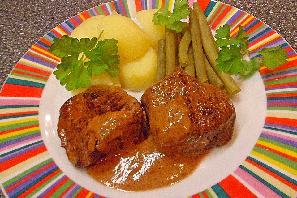 Winterliche Hirschsteaks