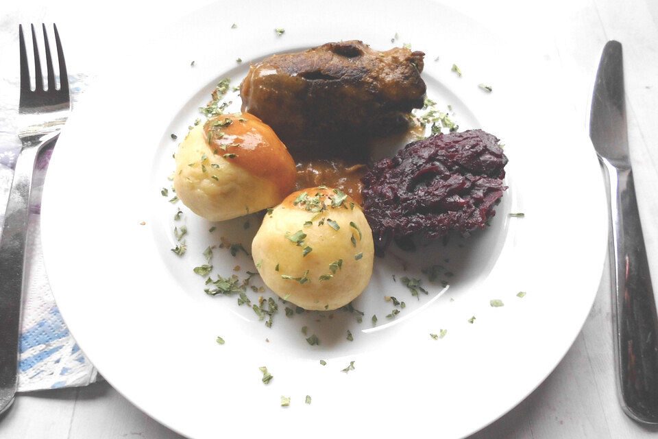 Einfache Kartoffelknödel nach Omas Rezept