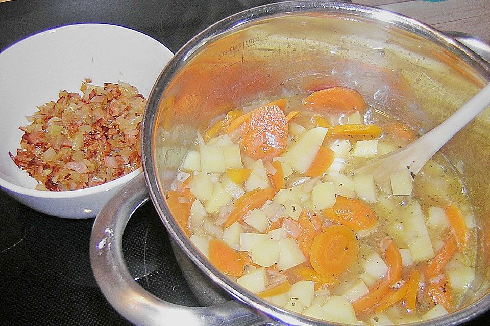 Feine Kartoffel - Karotten - Suppe