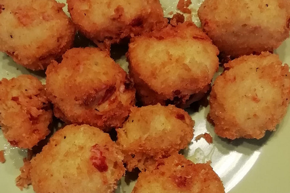 Arancini mit Käse-Schinken-Sahnesauce