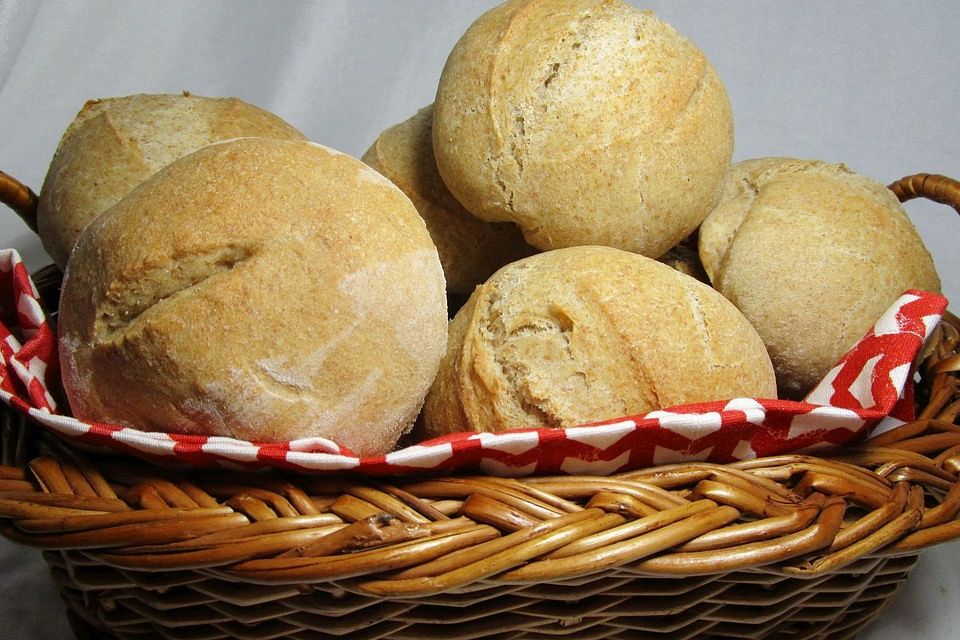 Dinkelbrötchen, halb und halb