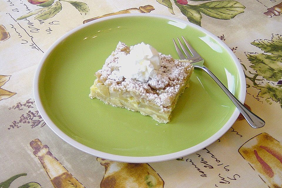 Apfel - Streusel - Schnitten mit Mürbeteigboden