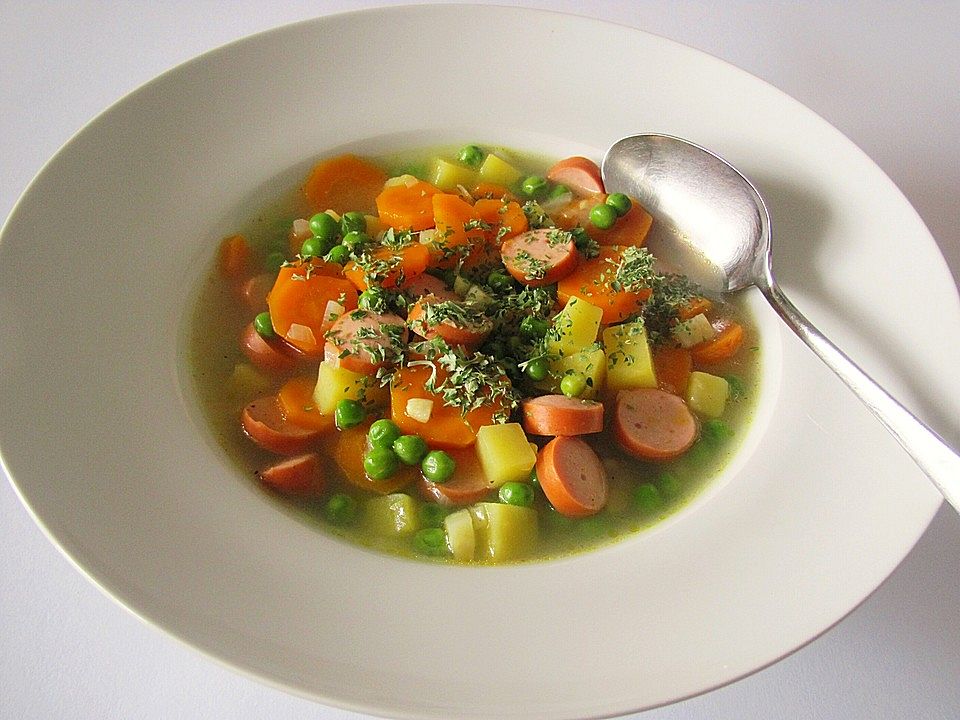 Gemüsesuppe mit Würstchen von Kokiri_Salia | Chefkoch