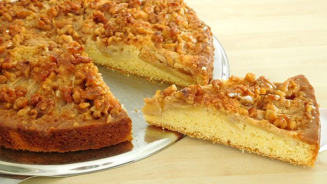 apfelkuchen mit walnuss karamell