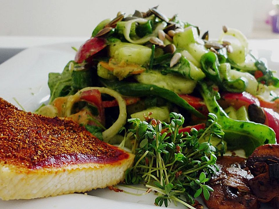 Gurken - Tomaten - Radieschen - Salat von Kasumi-chan | Chefkoch Gurken - Tomaten - Radieschen - Salat von Kasumi-chan | Chefkoch