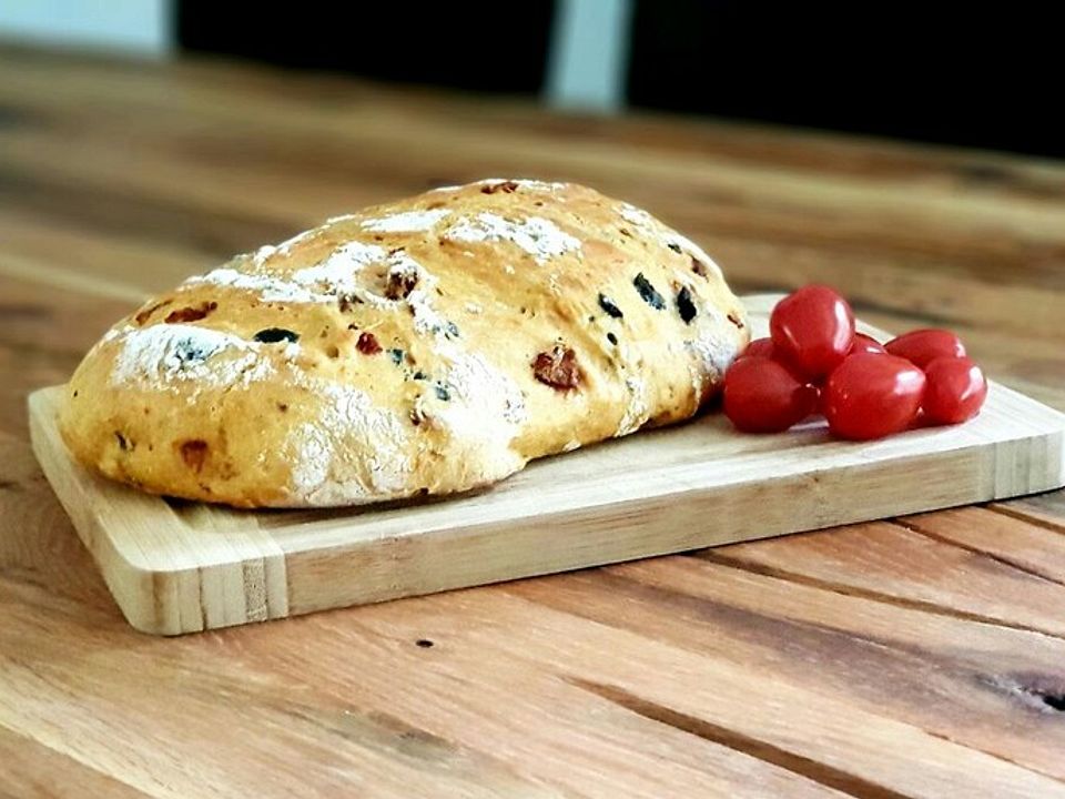 Brot Mit Oliven Und Getrockneten Tomaten Von Pumpkin Pie Chefkoch