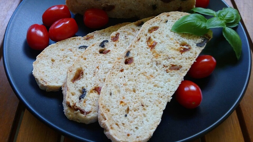 Brot mit Oliven und getrockneten Tomaten von Pumpkin-Pie