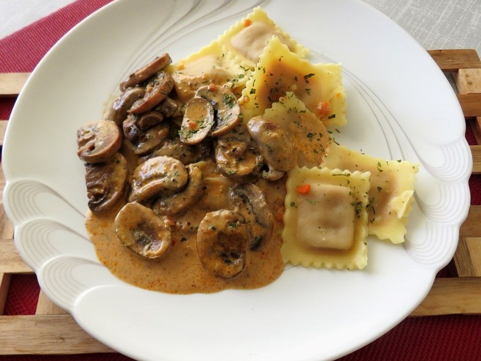 Ravioli Mit Pilz - Rahmsoße Von Regenwurm567| Chefkoch