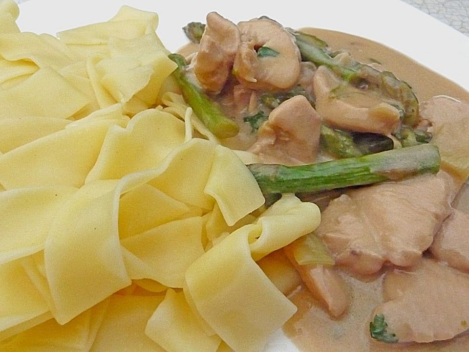 Spargel mit Hähnchenbrust als Thai - Geschnetzeltes von Corela1 | Chefkoch