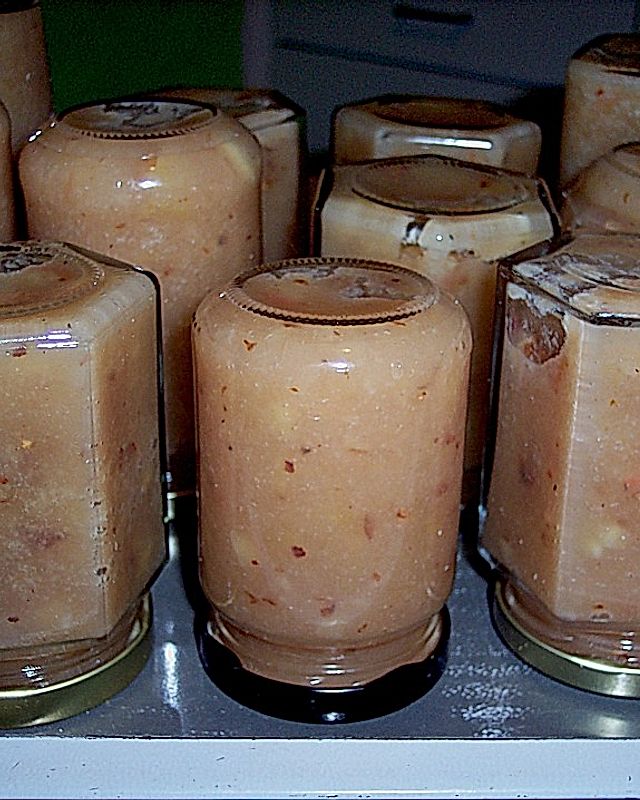 Apfelzauber - Marmelade mit Äpfeln, Mandeln und Marzipan