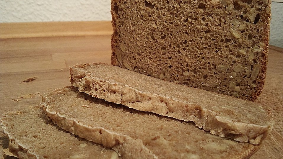 Roggenbrot mit Sonnenblumenkernen von sonne_09_HH Roggenbrot mit Sonnenblumenkernen von sonne_09_HH