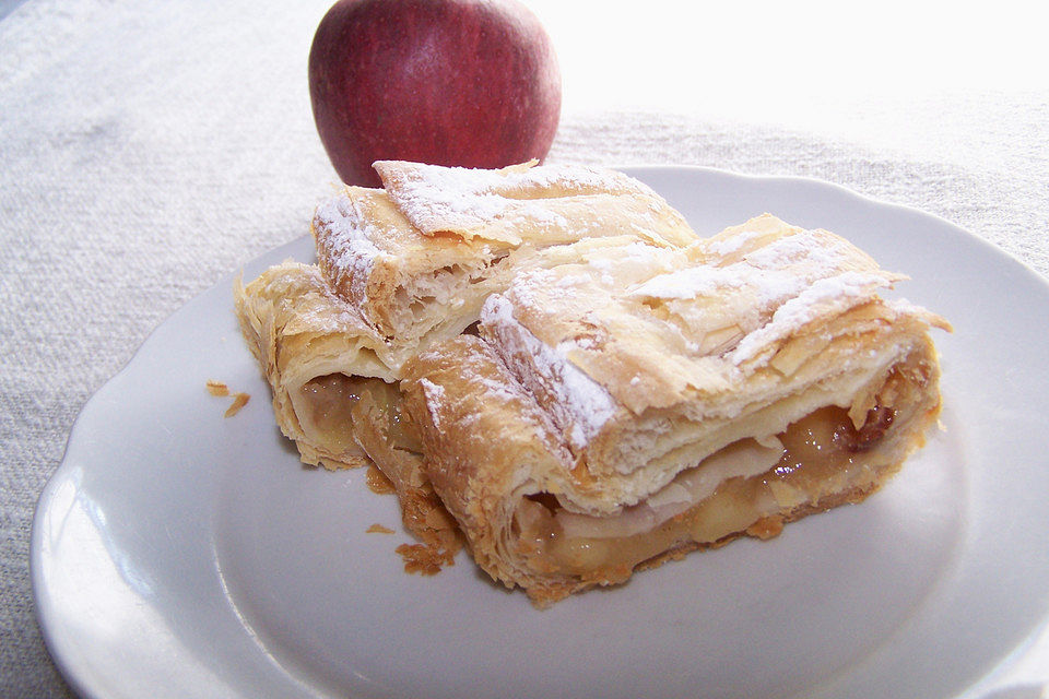 Schneller Apfelstrudel