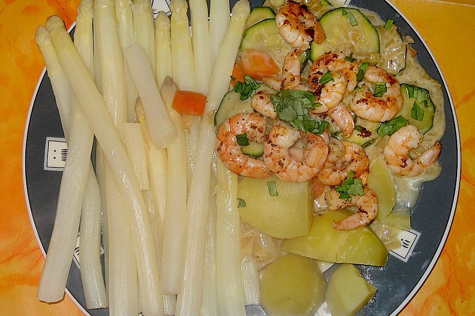 Spargel mit Garnelen und Zucchini - Möhren - Gemüse