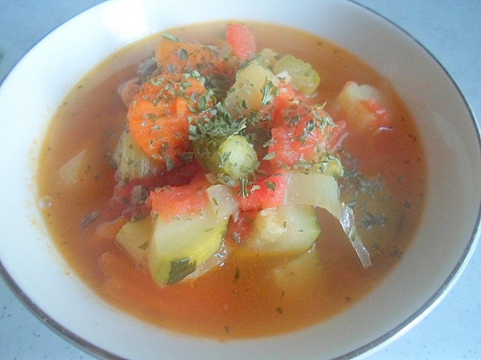 Gemüsesuppe mit grünem Spargel von Maja88 | Chefkoch