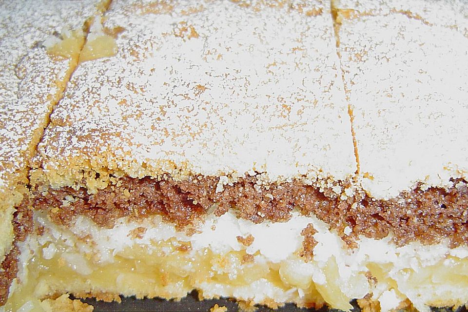 Apfel-Kokos-Nusskuchen-Schnitten