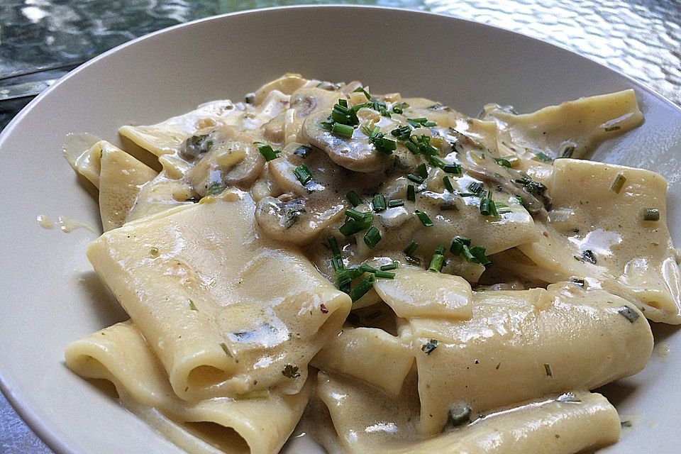 Spaghetti mit Steinpilz-Champignon-Sahnesauce