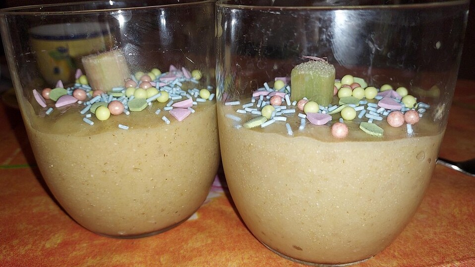 Rhabarber-Grießschaum von Paranoid Rhabarber-Grießschaum von Paranoid