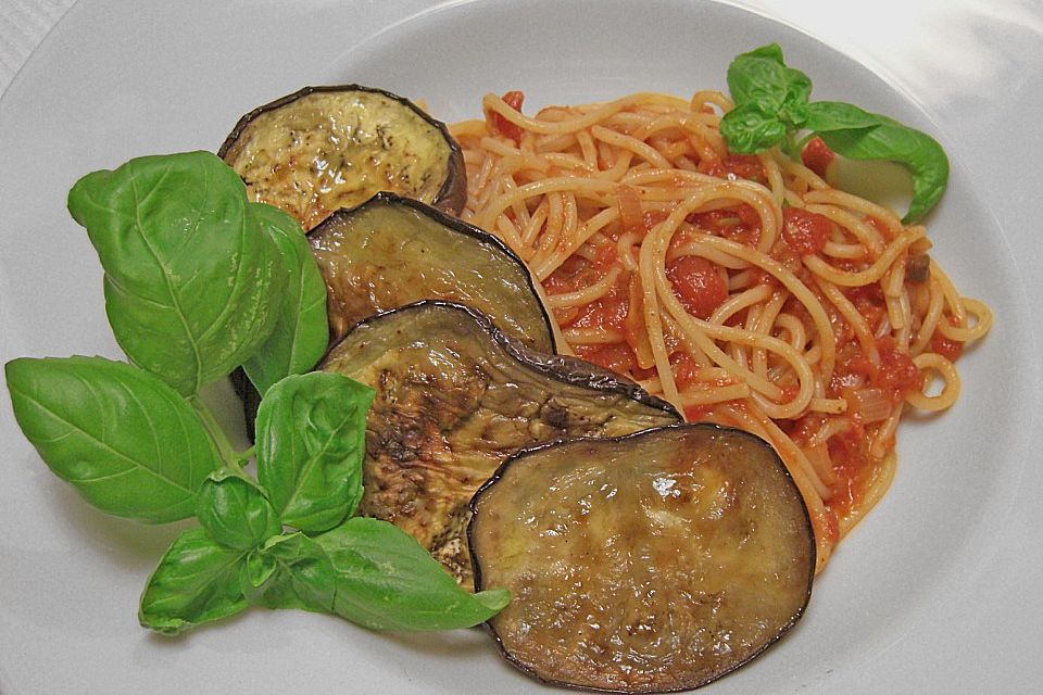 Spaghetti mit Auberginen