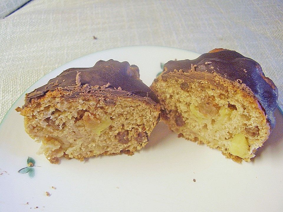 Apfel - Rosinen - Nuss - Muffins von mima53| Chefkoch