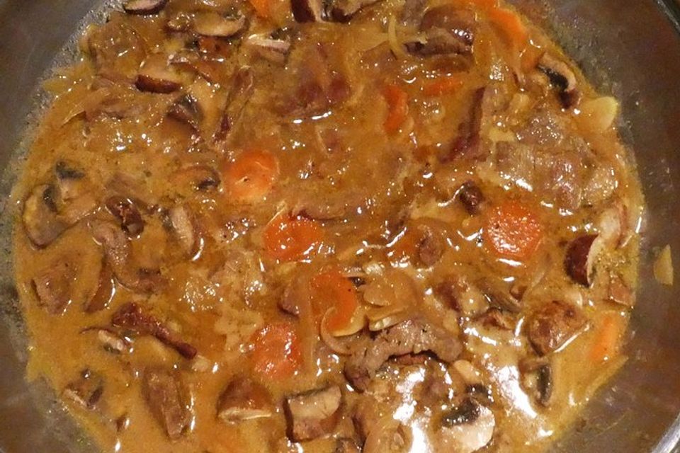 Rindergulasch in feiner Kokossahne