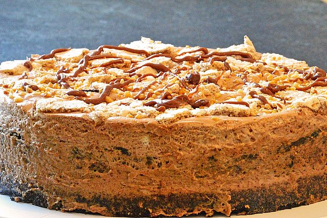 Nuss - Nougat - Krokant - Torte von Damaris16| Chefkoch