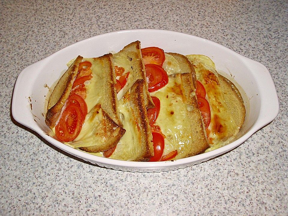 Brotauflauf mit Tomaten und Raclettekäse von freßbäckchen| Chefkoch