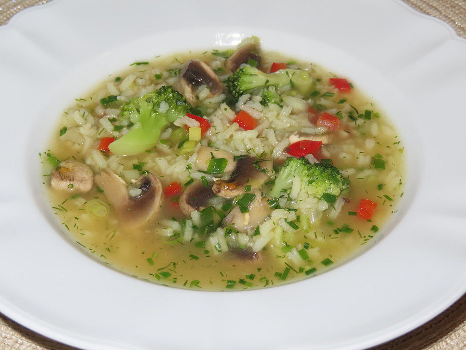 Gemüsesuppe mit Paprika und Reis von shyla_A| Chefkoch Gemüsesuppe mit Paprika und Reis von shyla_A| Chefkoch