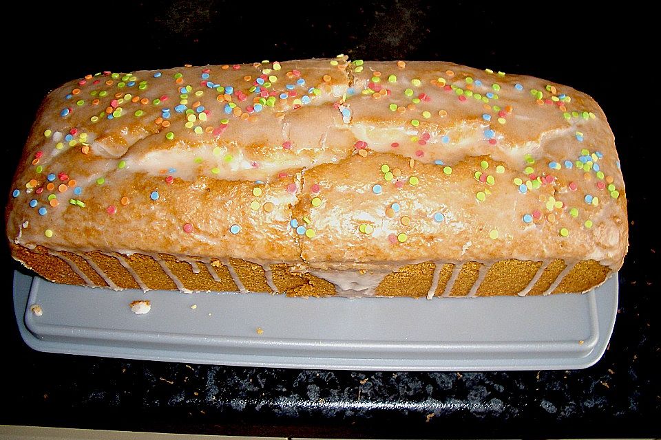 Saftiger Zitronenkuchen Saftiger Zitronenkuchen