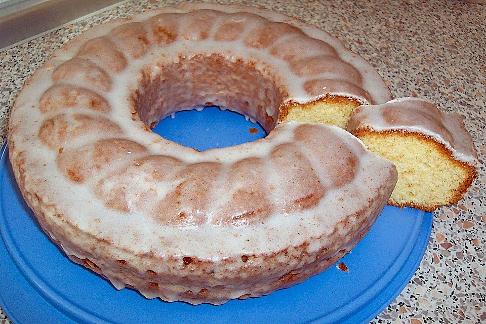 Saftiger Zitronenkuchen Saftiger Zitronenkuchen