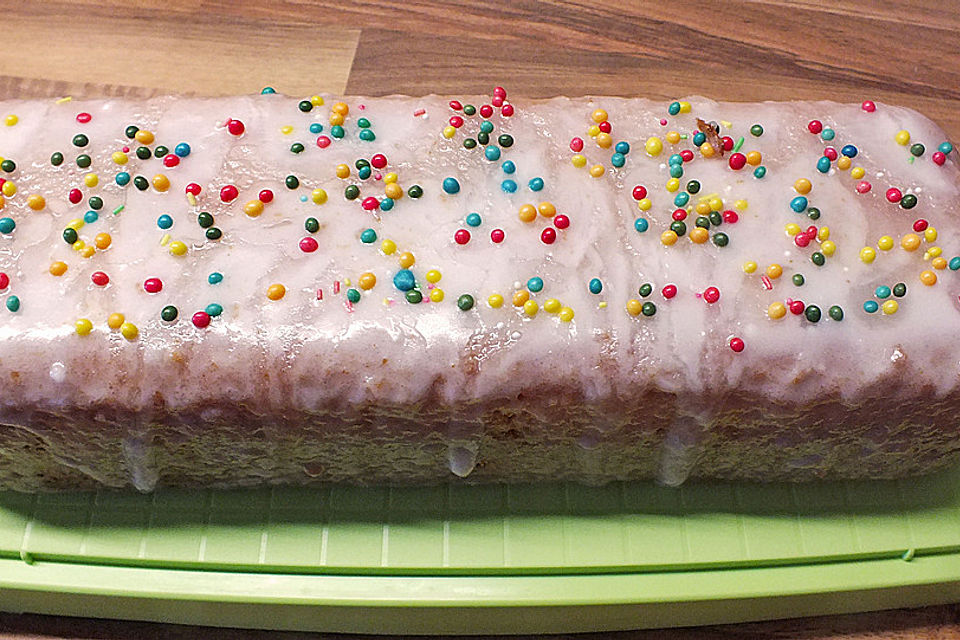Saftiger Zitronenkuchen Saftiger Zitronenkuchen
