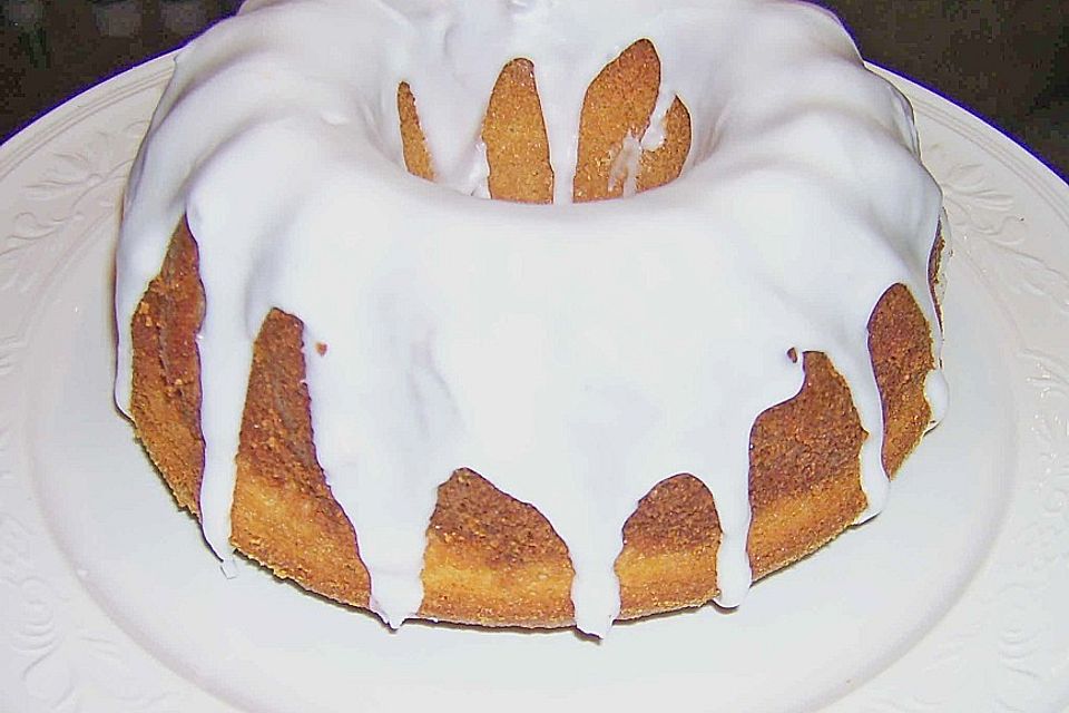 Saftiger Zitronenkuchen Saftiger Zitronenkuchen
