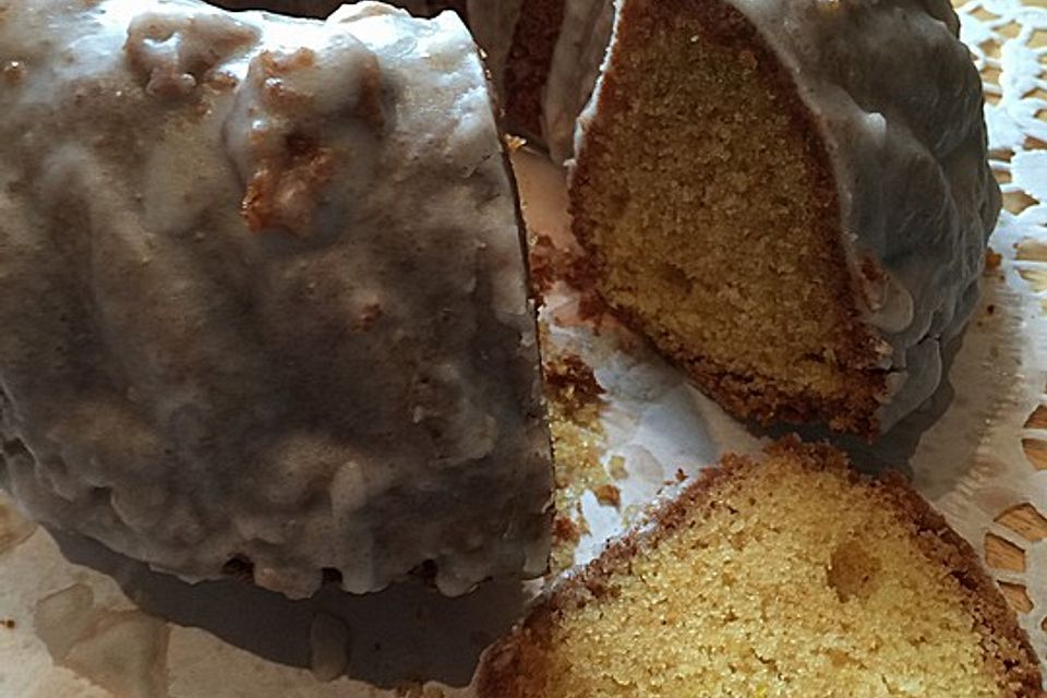 Saftiger Zitronenkuchen Saftiger Zitronenkuchen