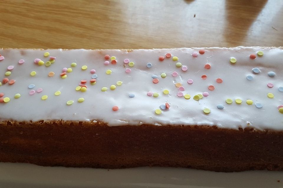 Saftiger Zitronenkuchen Saftiger Zitronenkuchen