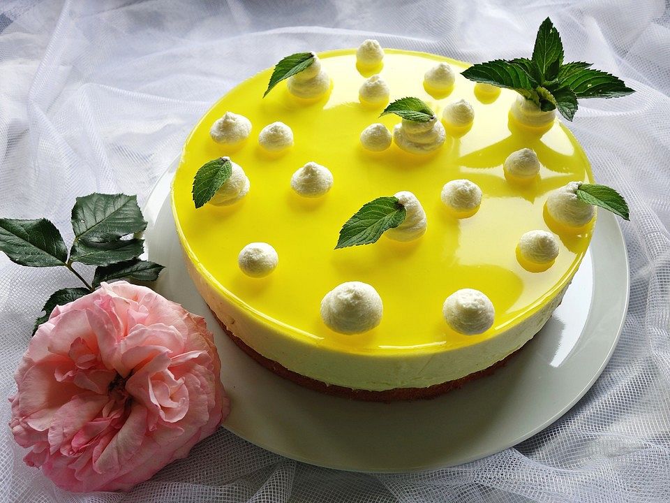 Einfache Zitronen-Joghurt-Torte von FrauMausE| Chefkoch