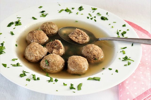 Leberklößchen von colliPf| Chefkoch Leberklößchen von colliPf| Chefkoch